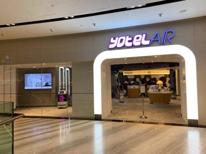 チャンギ空港の新施設jewel施設内に唯一あるホテルyotelairに宿泊 狭いけどオススメ